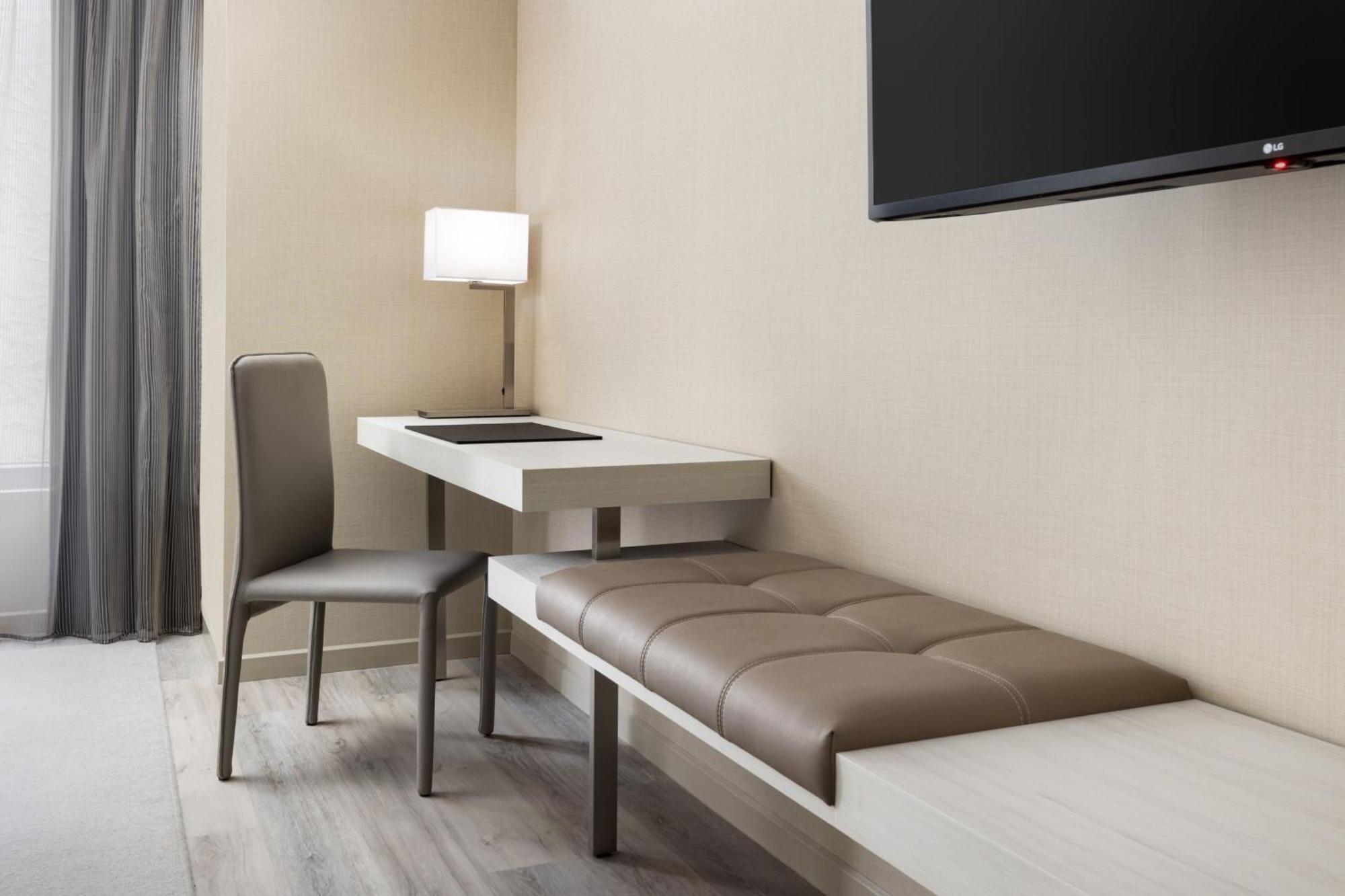 Hotel Ac Downtown 3*