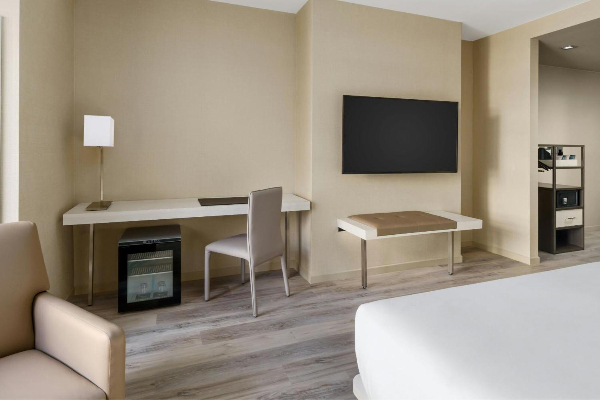 Ac Downtown San Petersburgo